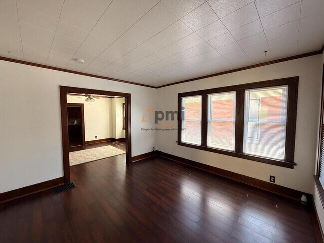 Foto del edificio - 215 N Woodland Ave
