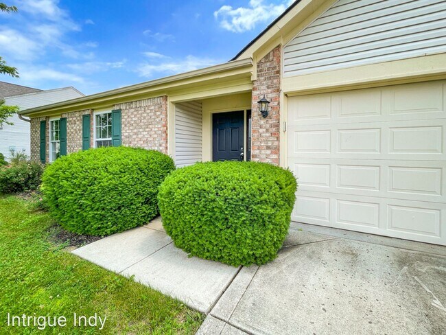 Building Photo - 3 br, 2 bath House - 4525 Golden Hinde Way