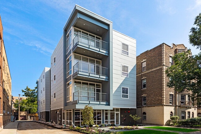 Foto del edificio - 2211 Maple Ave