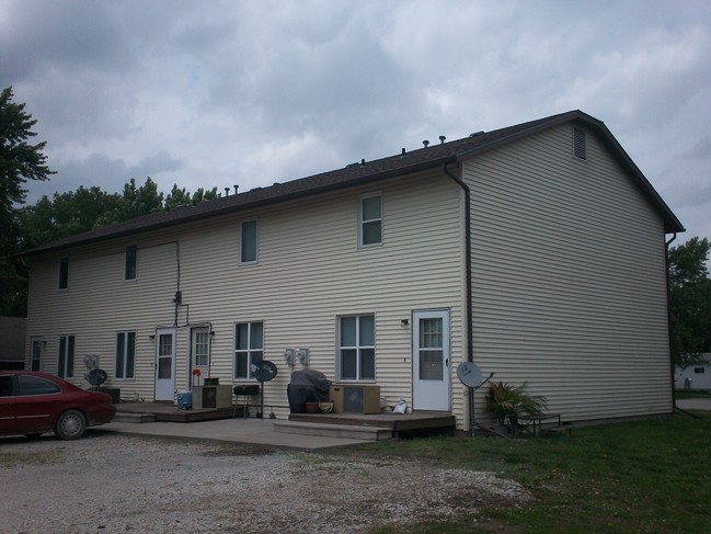 Building Photo - Alleghaney Townhouses
