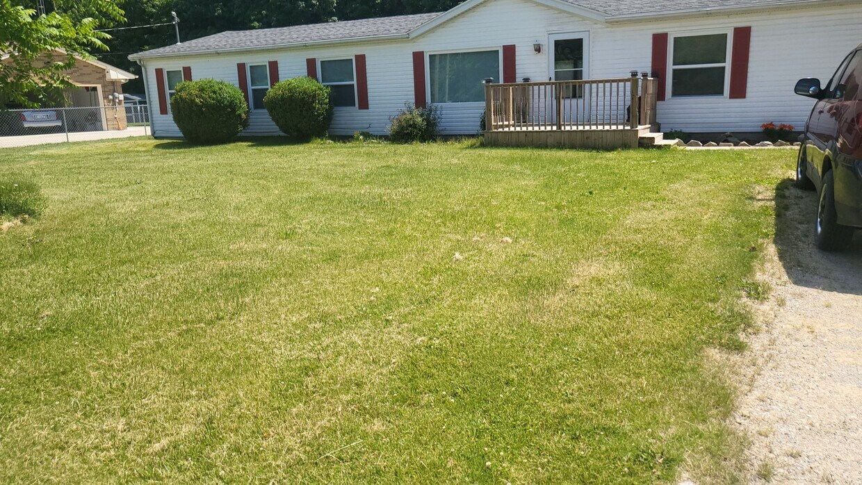 Primary Photo - Bright & Spacious 3-BR Retreat on Huge Lot...