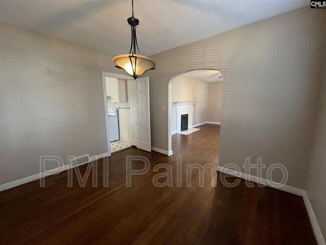 Foto del edificio - 2420 Monroe St