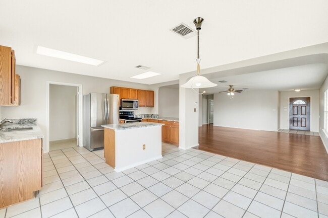 Building Photo - 17623 Dansworth Dr
