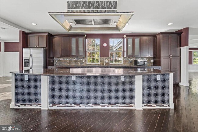 Foto del edificio - 2621 Stenhouse Pl