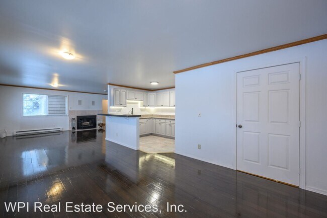 Foto del edificio - 5 br, 2.5 bath House - 315 N Greenwood Cir.