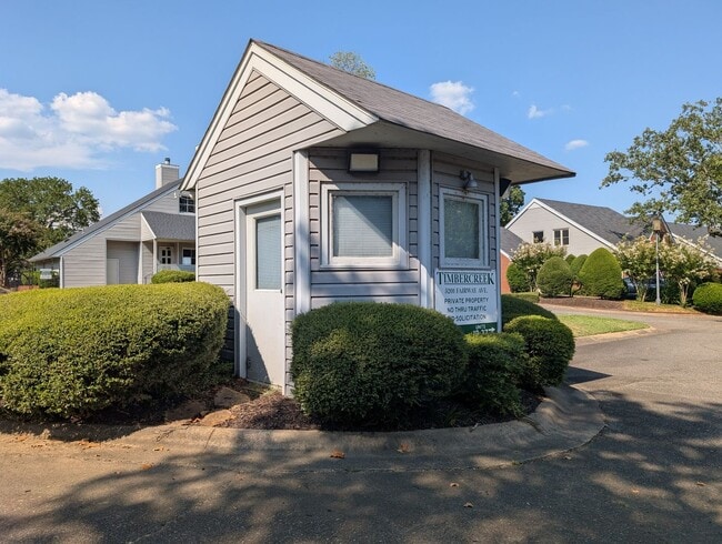 Building Photo - QUESTIONS PLEASE CONTACT LANCE GARNER 501-...