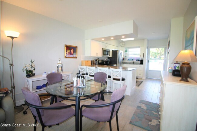 Building Photo - 2186 Florida A1A