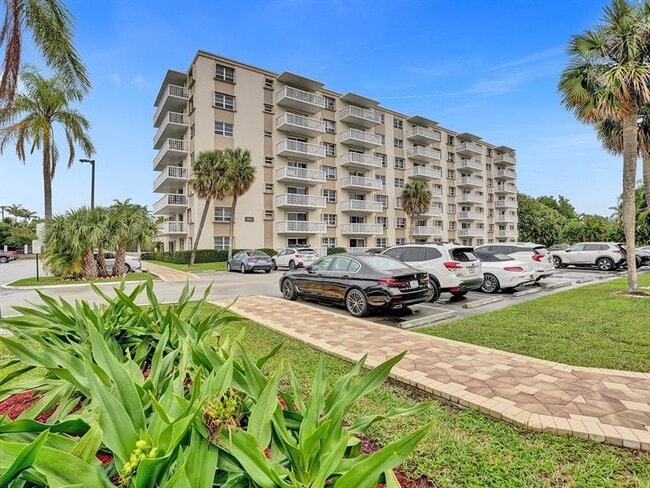 Foto del edificio - 1831 NE 38th St