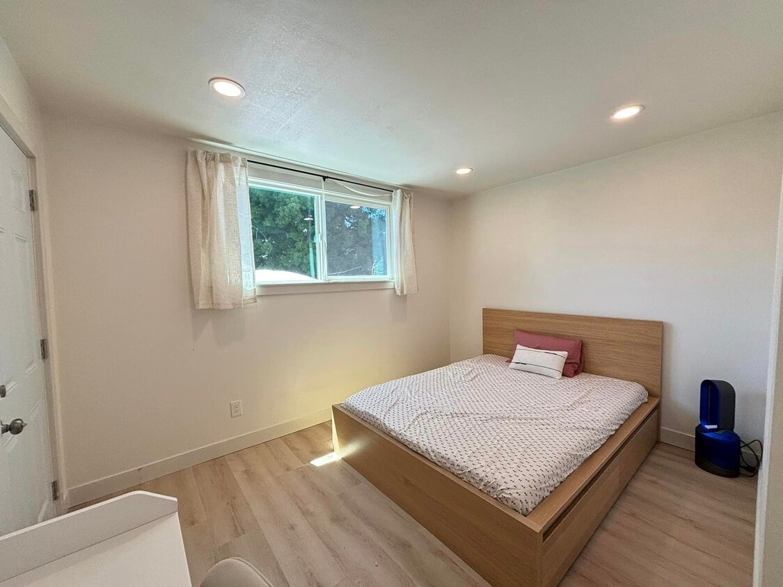 1208 Evelyn Ave, Berkeley, CA 94706 - House Rental in Berkeley, CA ...