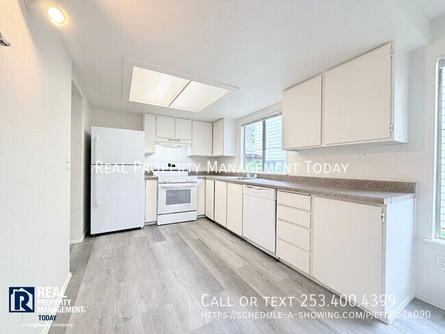 Building Photo - 8414 27th St W