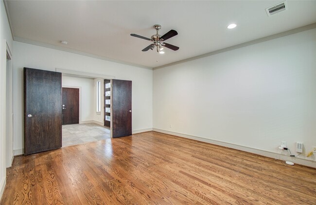 Building Photo - 1808 Ridgewood St