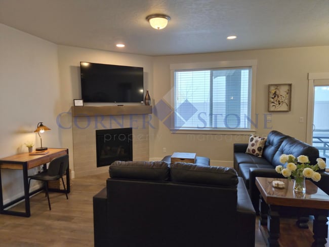 Building Photo - Stunning home in quiet subdivision!