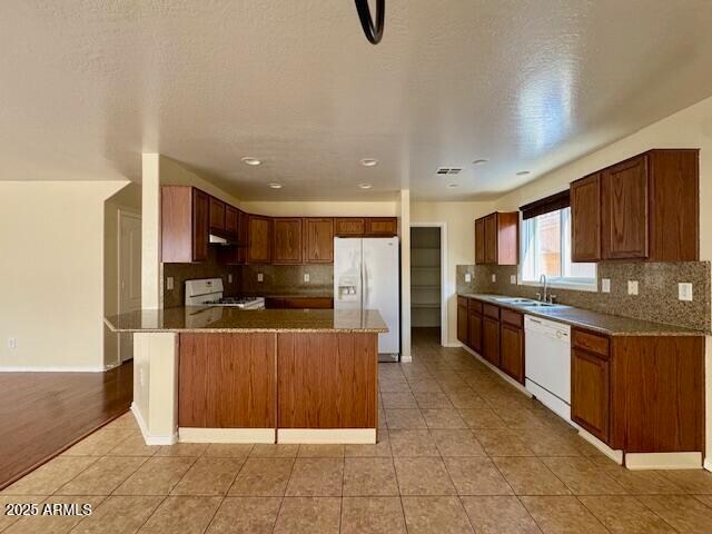 Building Photo - 3713 N 292nd Ln