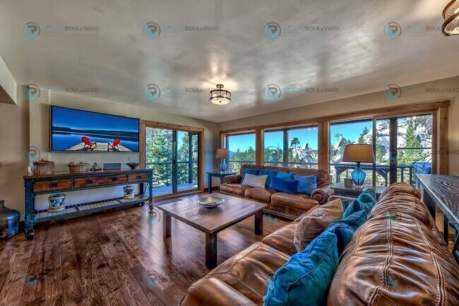 Building Photo - Welcome to your ideal retreat!