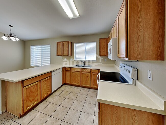 Foto del edificio - 18078 N 113th Ave