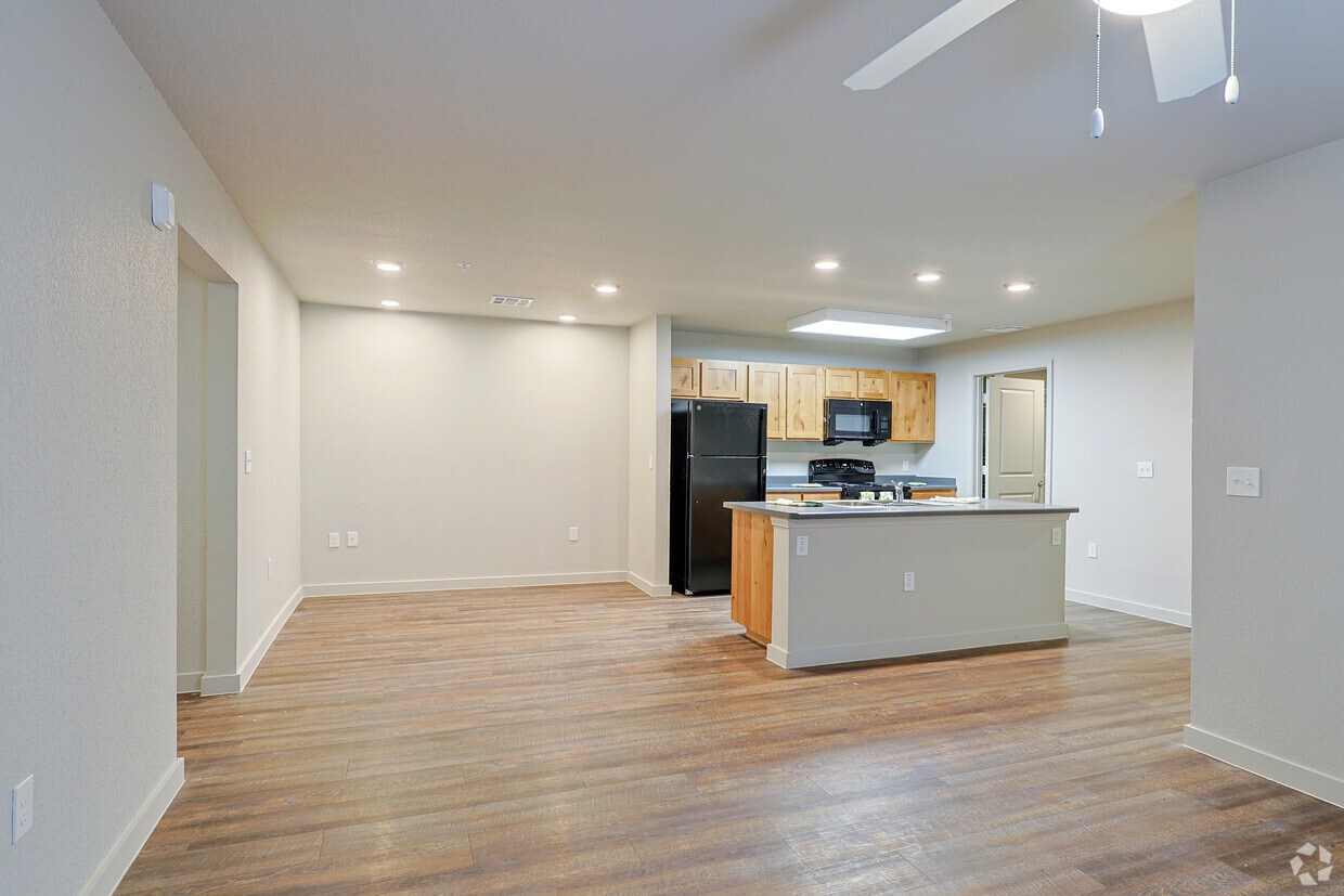 Primary Photo - Carver Ridge Apartments
