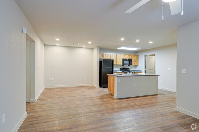 3 habitaciones, 2 baños - 1273 pies cuadrados - Área habitable - Carver Ridge Apartments