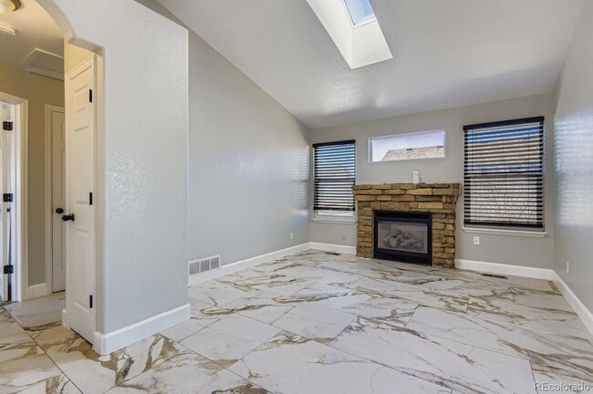 Foto del edificio - 4925 Freeport Wy