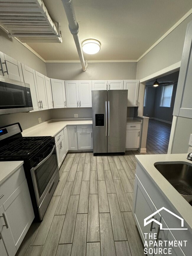 Foto del edificio - 2838 W Addison St