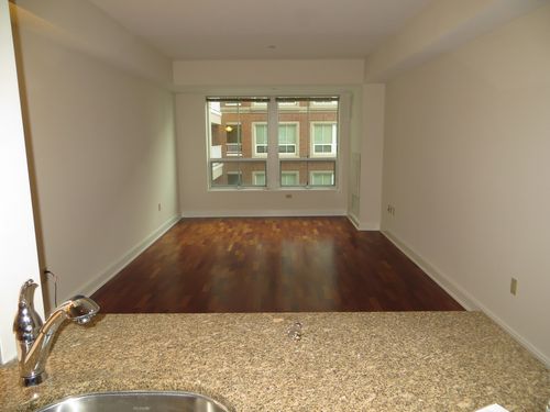 Foto del edificio - 200 W 1st St