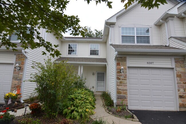 Foto del edificio - 8307 Sierra Woods Ln