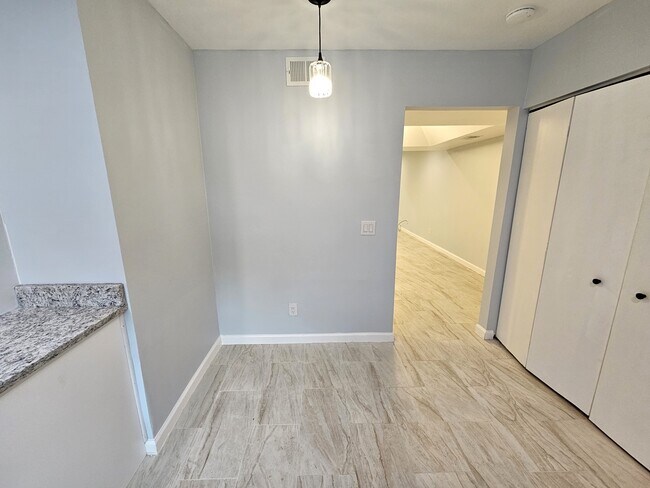 Foto del edificio - 35 Summercreek Dr