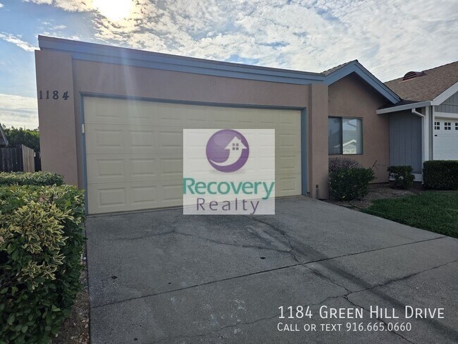 Foto del edificio - 1184 Green Hill Dr