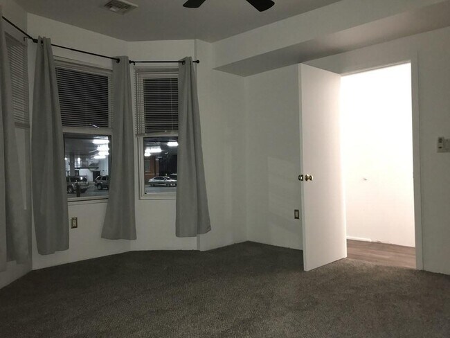 Building Photo - 4 bedroom in Cambridge MA 02139