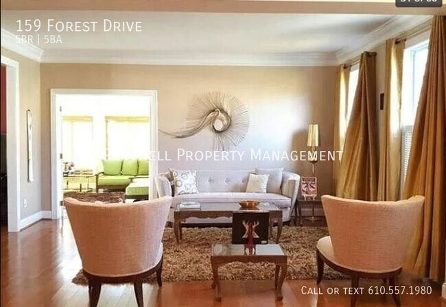 Foto del edificio - 159 Forest Dr