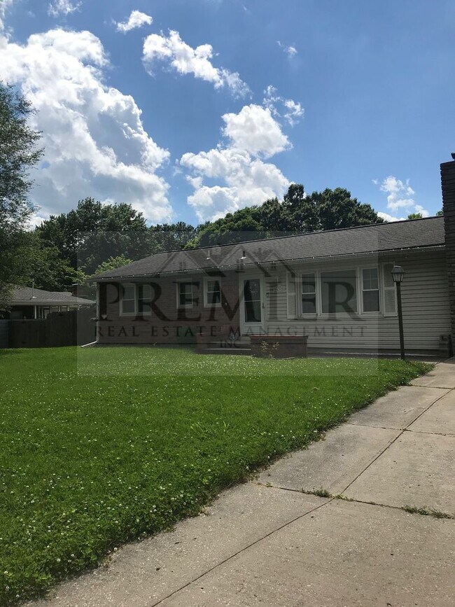 Building Photo - 2612 Baker Rd