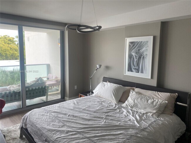 Foto del edificio - 1025  92 St  406 Bay Harbor Islands Fl 33154