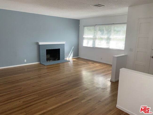 Foto del edificio - 2807 Glendon Ave