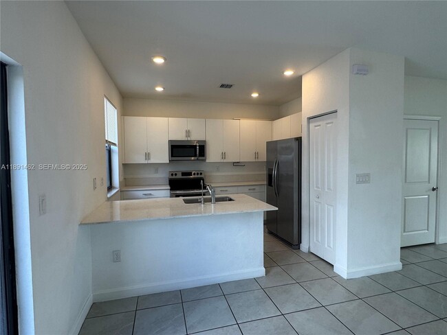 Building Photo - 13379 SW 287th St