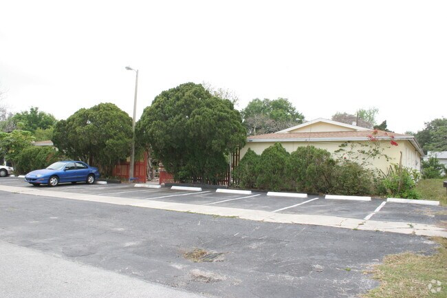 Foto del edificio - 7524 41st Ave N