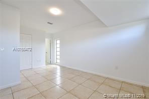 Building Photo - 3 br, 2 bath House - 4900 SW 94th Ct