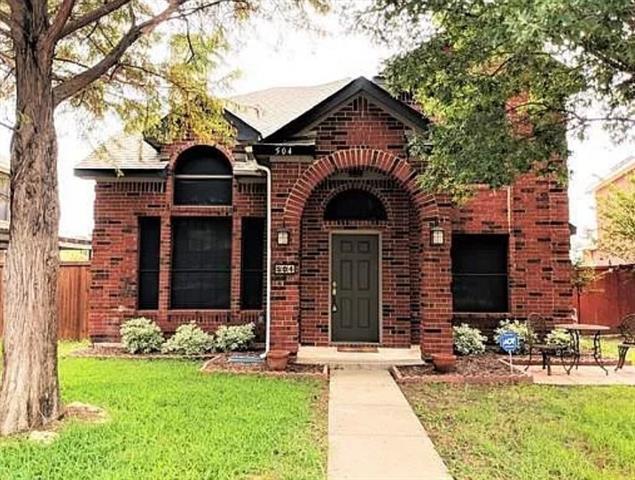 Foto principal - 504 Woodlake Dr