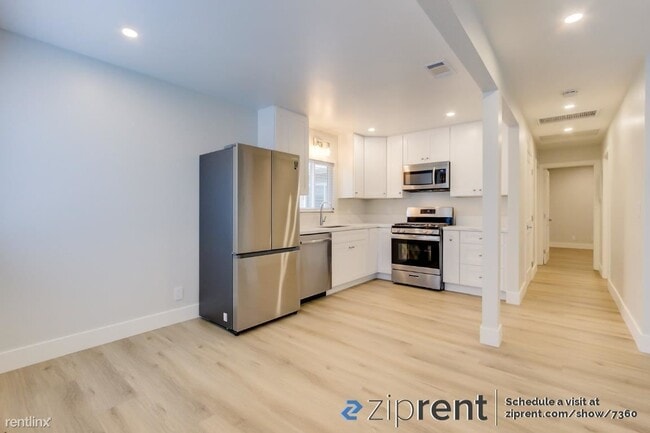 Foto del edificio - 2 br, 1 bath 4plex - 1815 San Andres St, S...