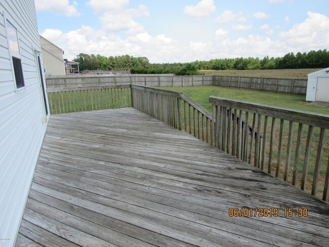 Building Photo - 116 Farmington Dr