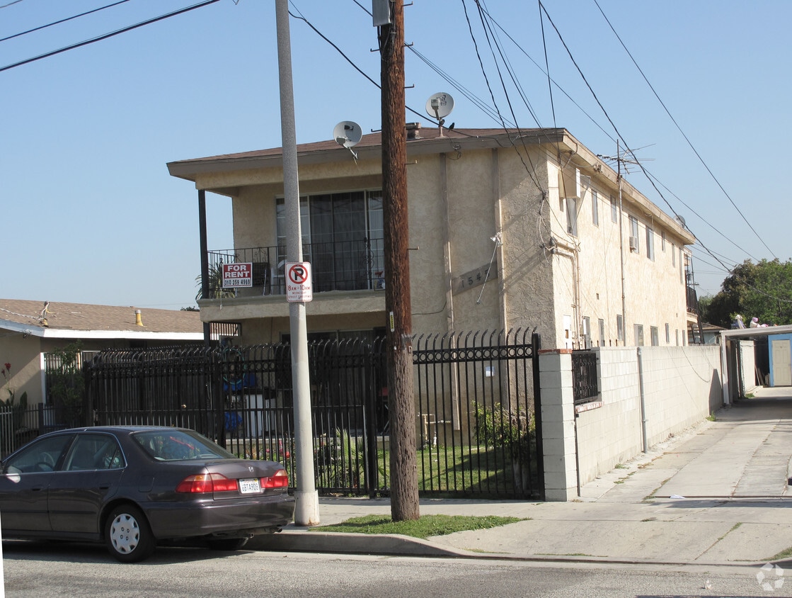 Building Photo - 1545 Plaza Del Amo