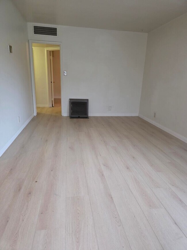 Foto del edificio - 2908 Sunset Ave