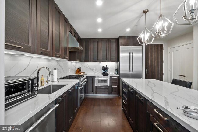 Foto del edificio - 1330 Lancaster St