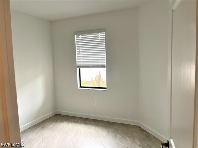 Building Photo - 14065 Winding Cedar Wy