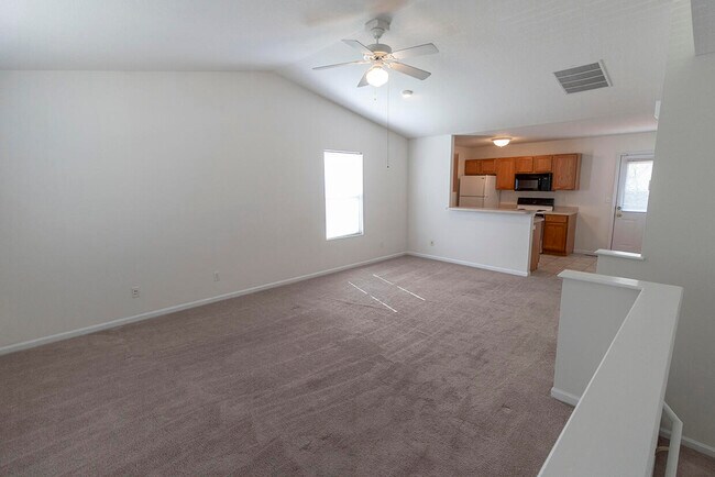 Foto del edificio - 3406 E St Charles Rd