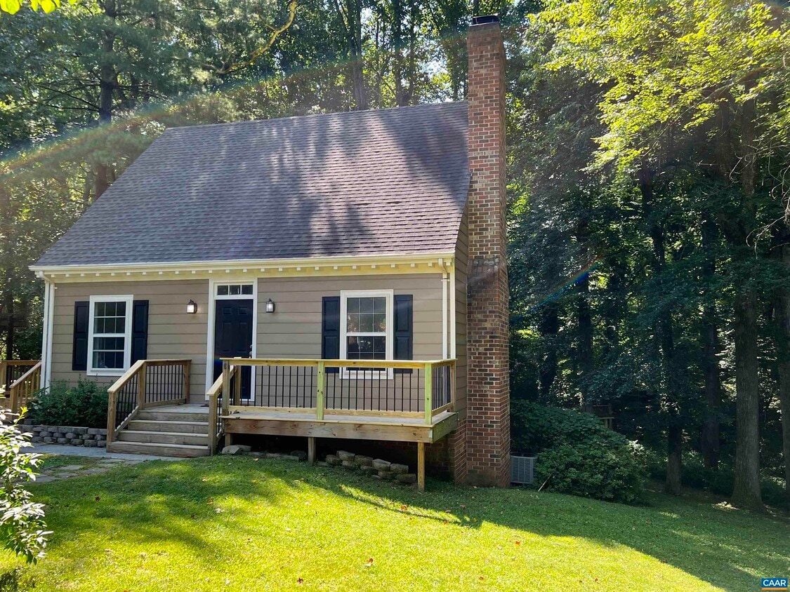 Building Photo - 1605 Redwing Ln