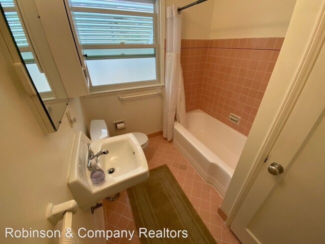 Building Photo - 2 br, 1 bath House - 381 Stanford Avenue
