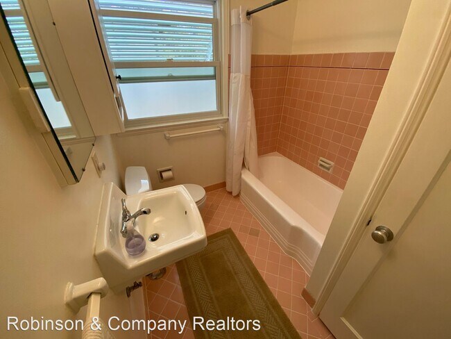 Foto del edificio - 2 br, 1 bath House - 381 Stanford Avenue