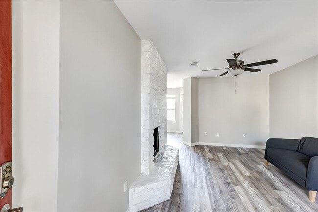 Foto del edificio - 1740 Timber Ridge Rd