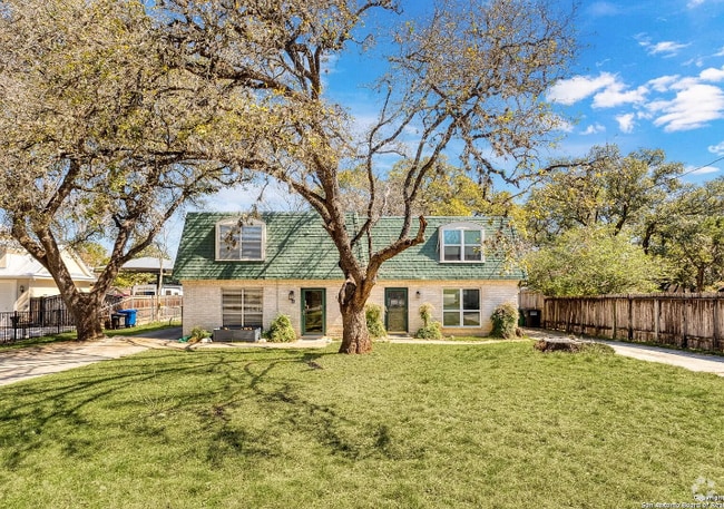 Building Photo - 16514 Springhill Dr