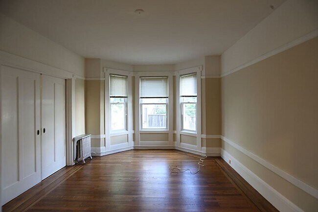 Foto del edificio - Spacious 2BR/1BA in the Mission district, ...
