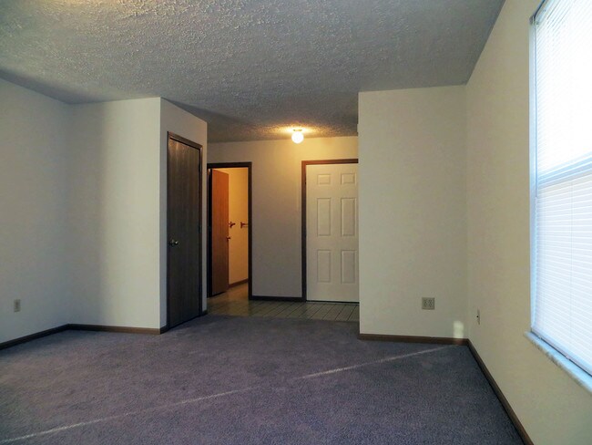 Building Photo - 2137 Ware Cir